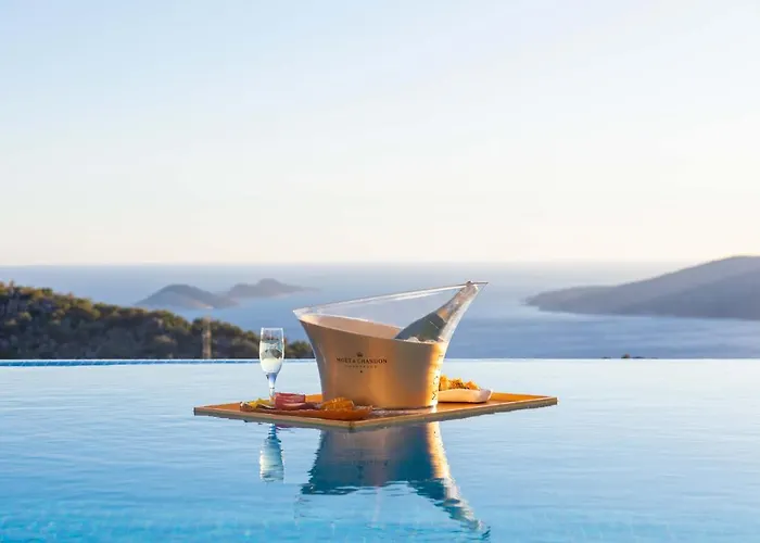 Luxury For 8 With 20m Large Infinity Pool In Kalkan Каш