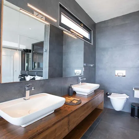 Luxury For 8 With 20m Large Infinity Pool In Kalkan Villa Kaş