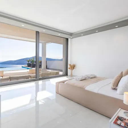 Villa Luxury For 8 With 20m Large Infinity Pool In Kalkan Kas